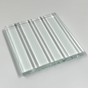 Luzora-Big-Reeded-Glas